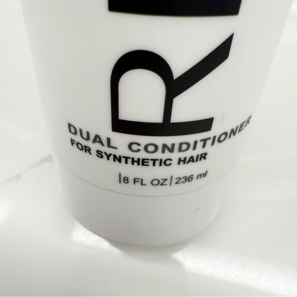 REVLON Dual Conditioner for Synthetic Hair Extensions/ Wigs 8oz Spray NEW RARE - Picture 5 of 7